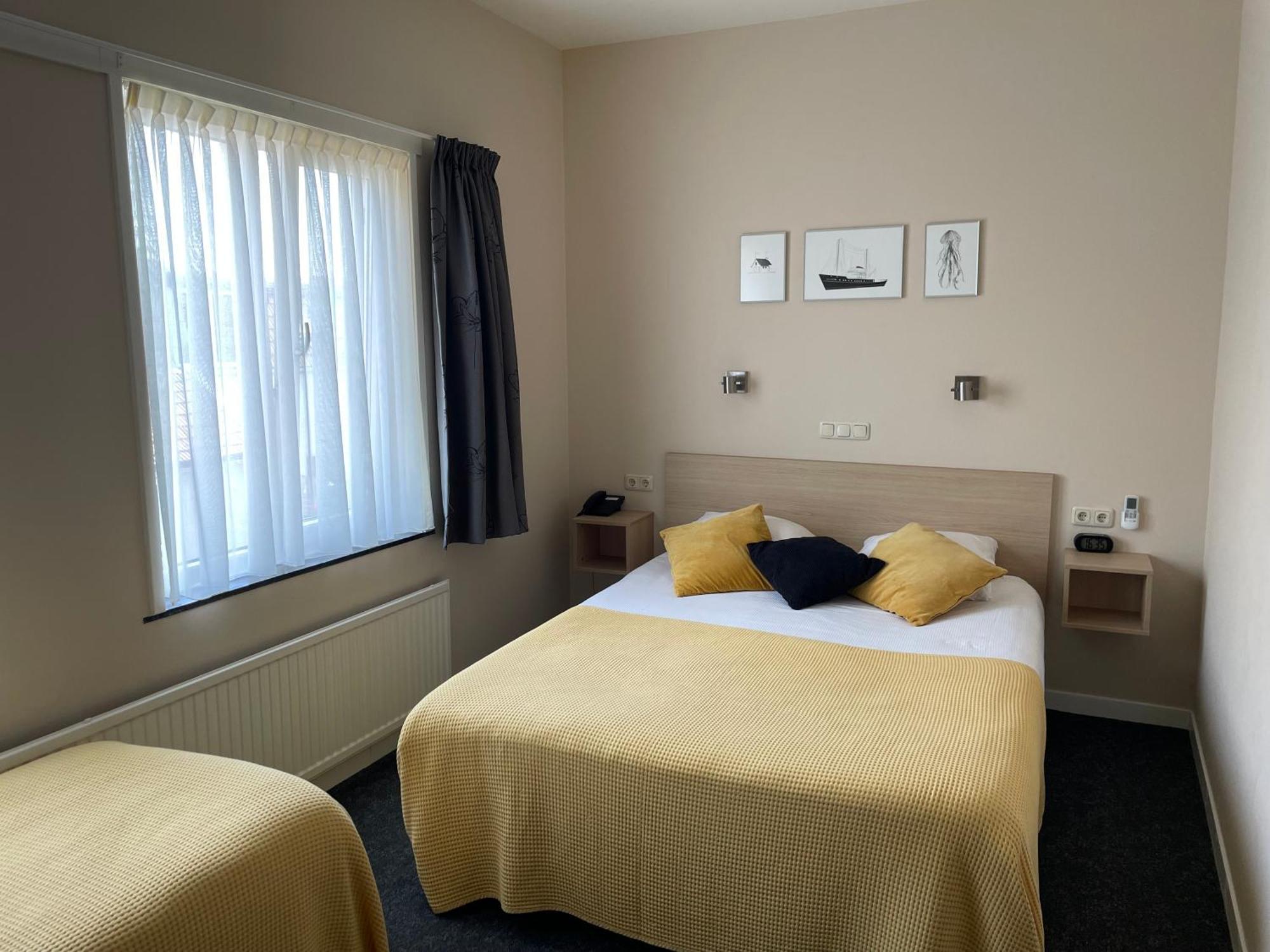 Hotel Oepkes West-Terschelling Esterno foto