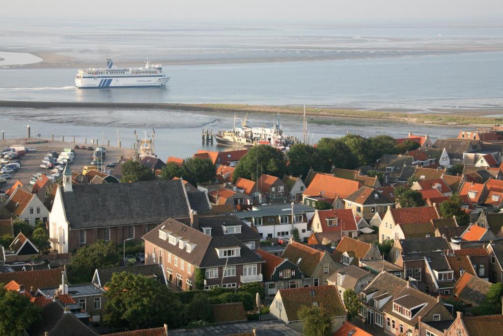 Hotel Oepkes West-Terschelling Esterno foto